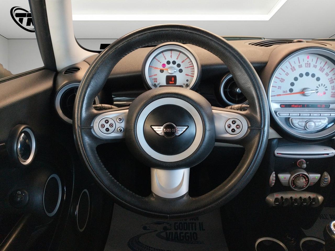 Mini Cooper Hatchback 1.4 Abbey Road - NEOPATENTATI