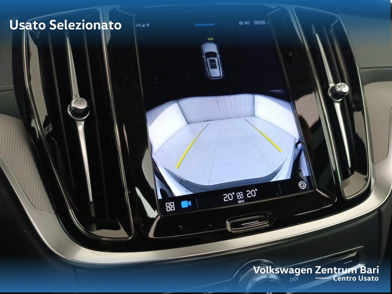 Volvo V60 2.0 b4 ultimate dark auto
