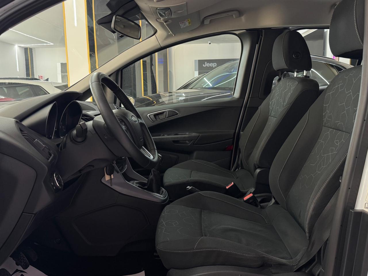 Ford B-Max 1.6 TDCi 95CV Titanium