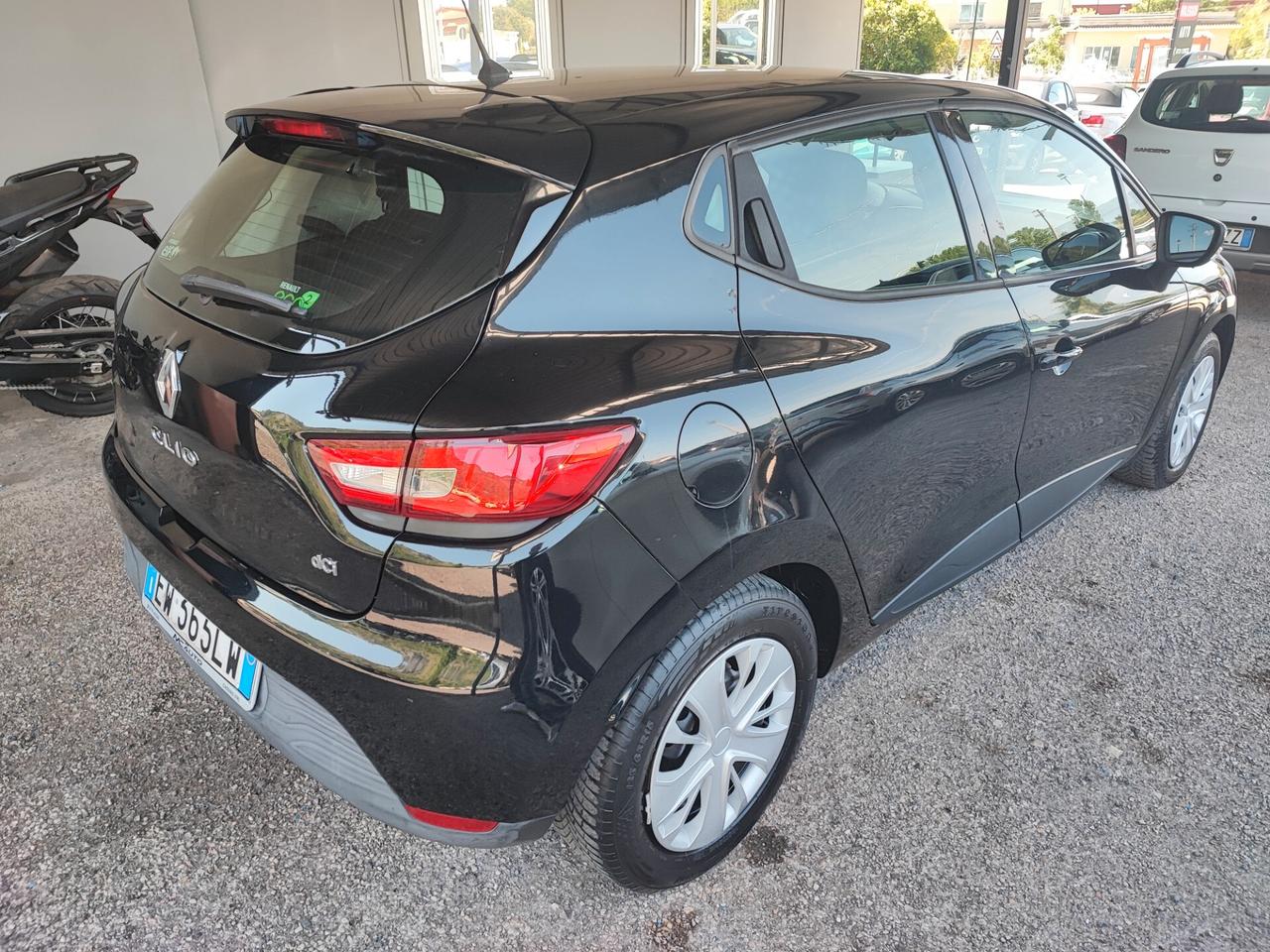Renault Clio 1.5 dCi 8V 75CV 5 porte Wave