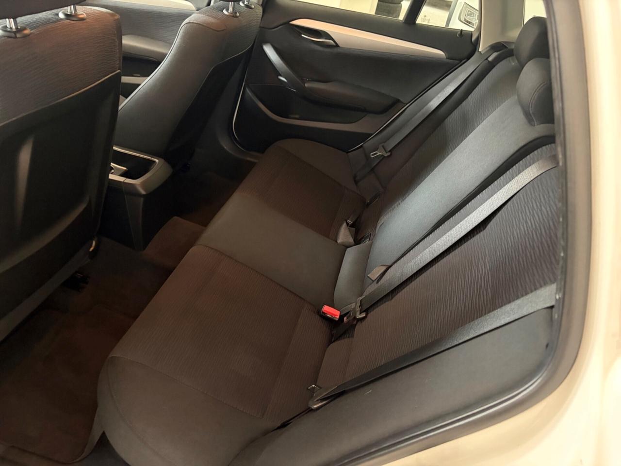 BMW X1 sDrive18d SPORT LINE 130.000 KM