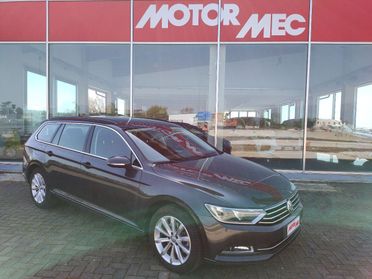 VOLKSWAGEN - Passat Variant - Passat 2.0 TDI Var. Business DPF