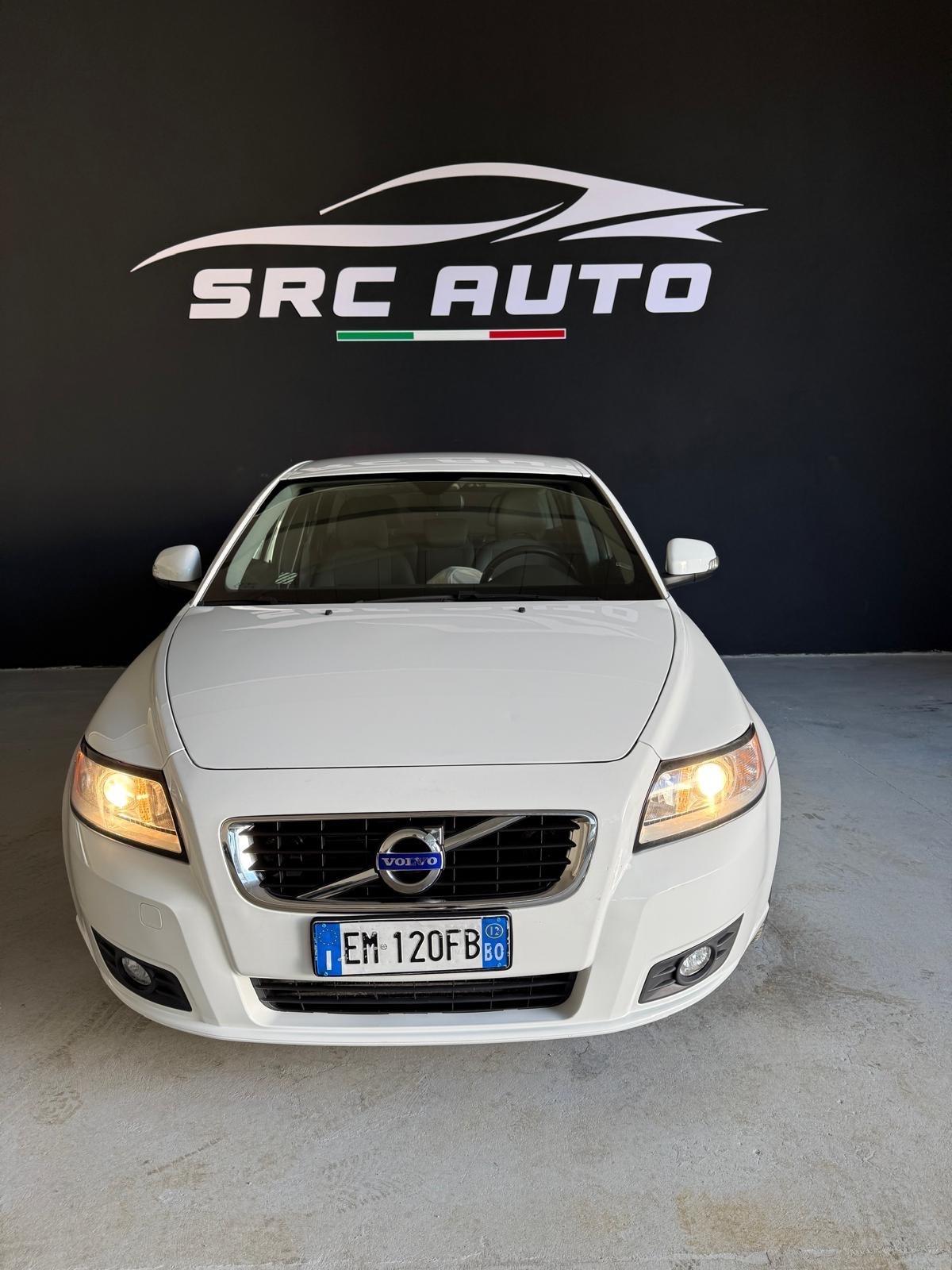 Volvo V50 D2 R-design