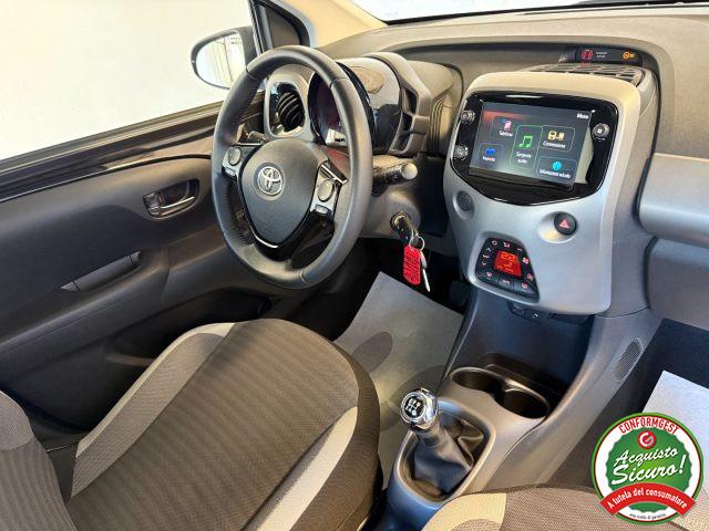 TOYOTA Aygo Connect 1.0 VVT-i 72 CV x-play PREZZO REALE