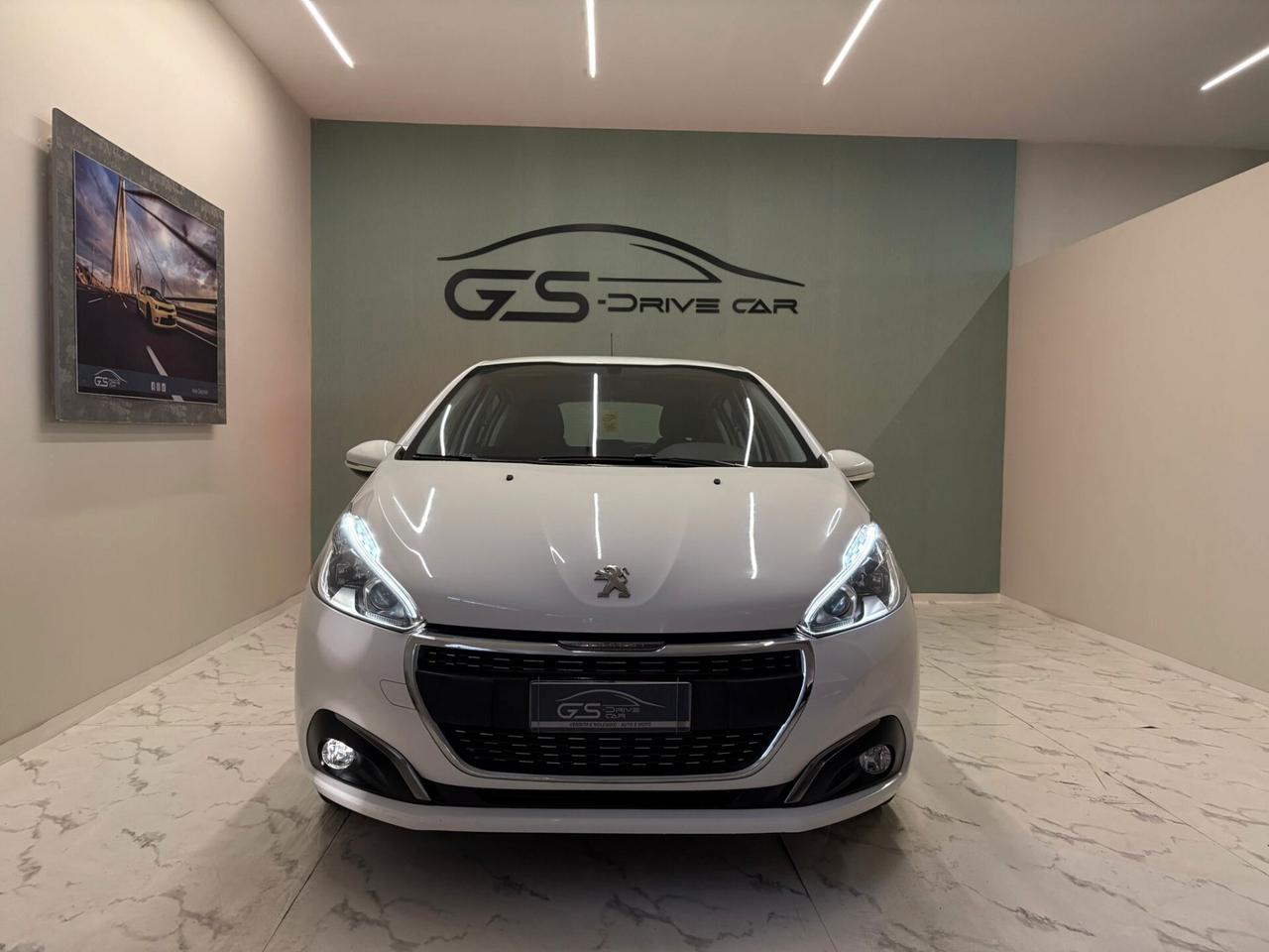 Peugeot 208 1200cc 82cv allestimento Active