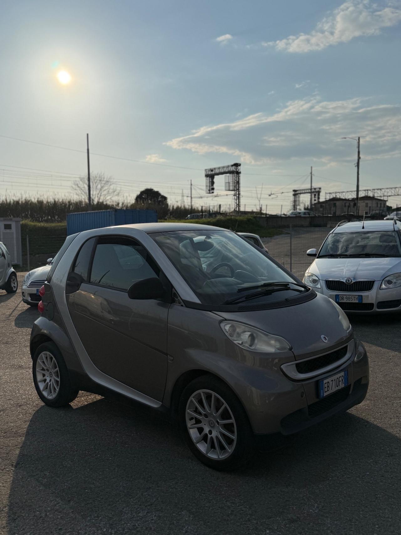 Smart ForTwo 1000 52 kW coupé pure