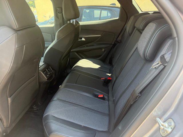 PEUGEOT 3008 Hybrid 225 e-EAT8 Allure