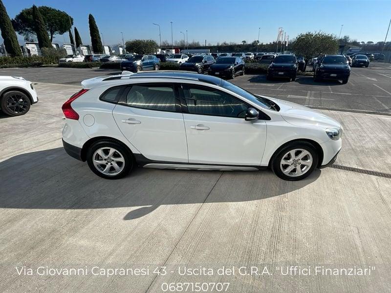 Volvo V40 Cross Country D3 Geartronic Momentum