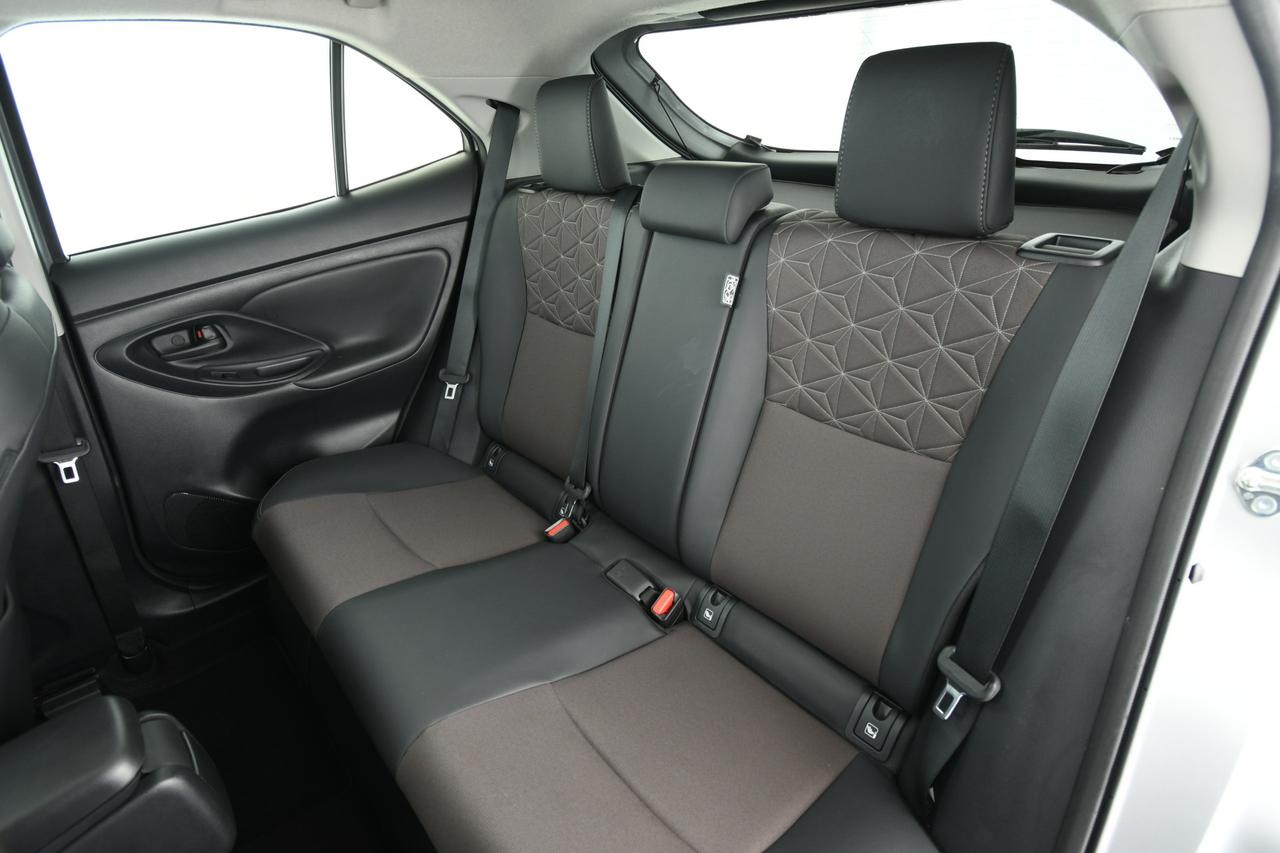 TOYOTA Yaris Cross 1.5h Lounge fwd 116cv e-cvt NEOPATENTATI+CAMERA+ACC