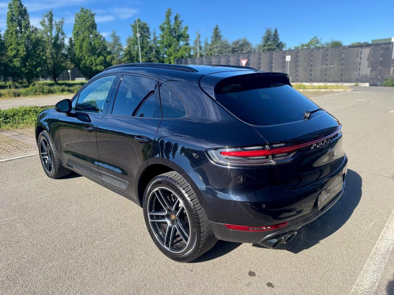 PORSCHE MACAN 2.0 245 APPROVED