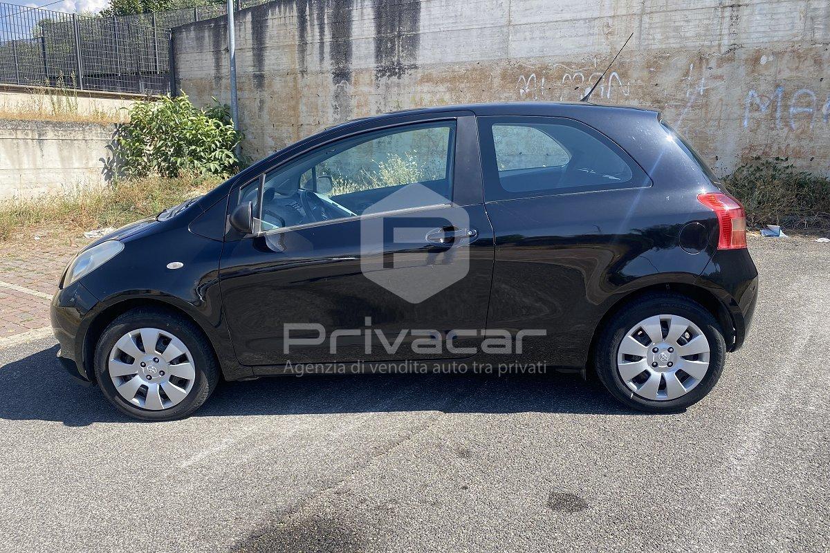 TOYOTA Yaris 1.0 3 porte Sol