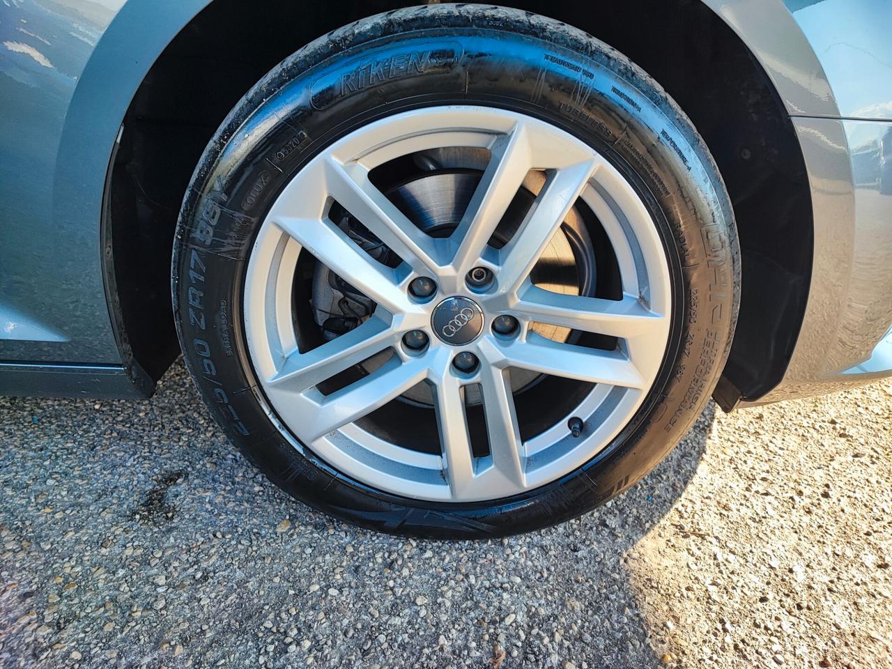 Audi A4 Avant 2.0 TDI 150 CV S tronic LINE EDITION