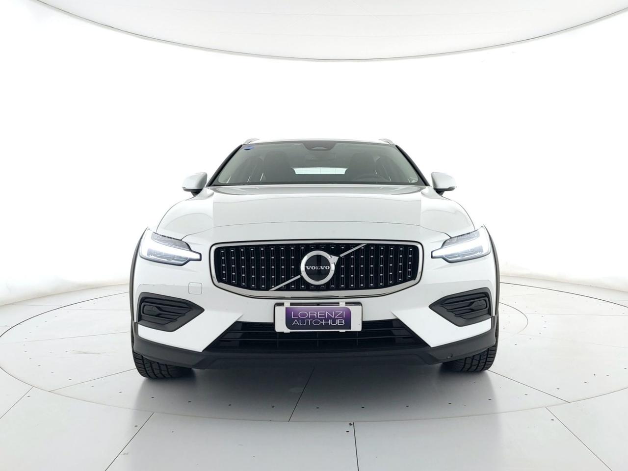 VOLVO V60 Cross Country 2.0 b4 Core awd auto CAMERA+FULL LED