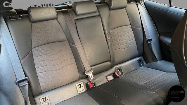 TOYOTA Corolla 2.0 Hybrid Lounge