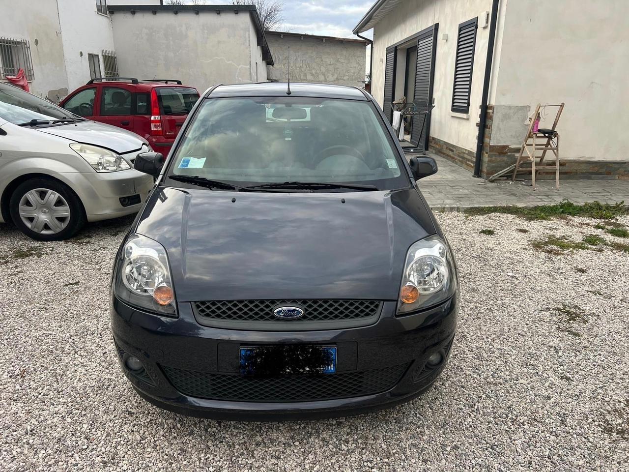 Ford Fiesta 1.2 16V 5p. Ghia