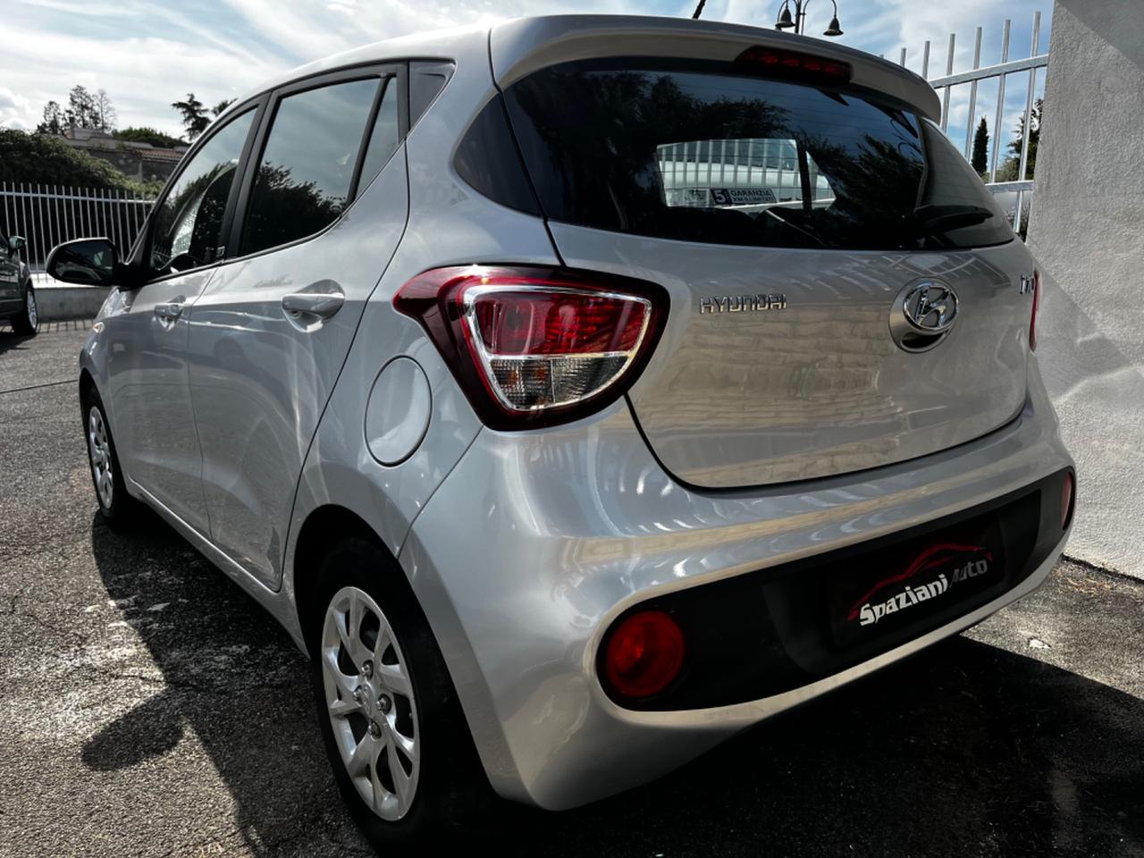 Hyundai i10 1.0 Benzina 2018 (neopatentati)