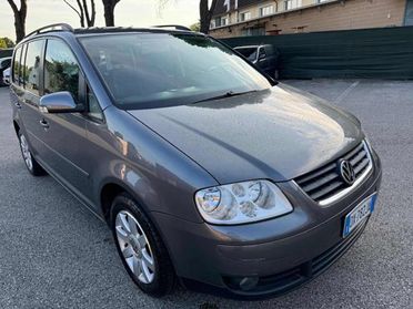 VOLKSWAGEN Touran 2.0TDI Pronta per Consegna Bellissima