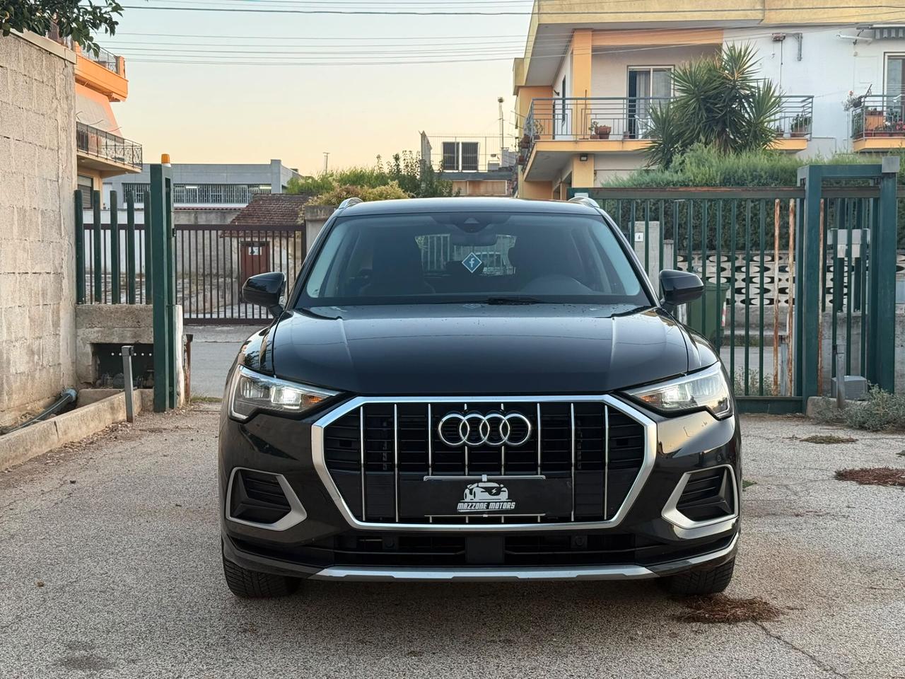 Audi Q3 S tronic Business