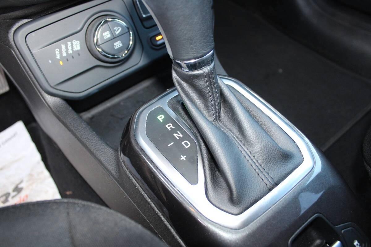 Jeep Renegade 1.3 t4 phev Limited 4xe at6 Con NAVIGATORE