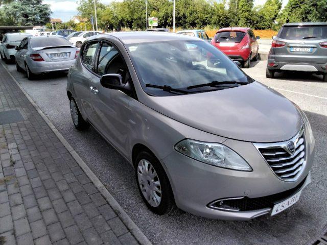 LANCIA Ypsilon 1.2 69 CV 5 porte Platinum