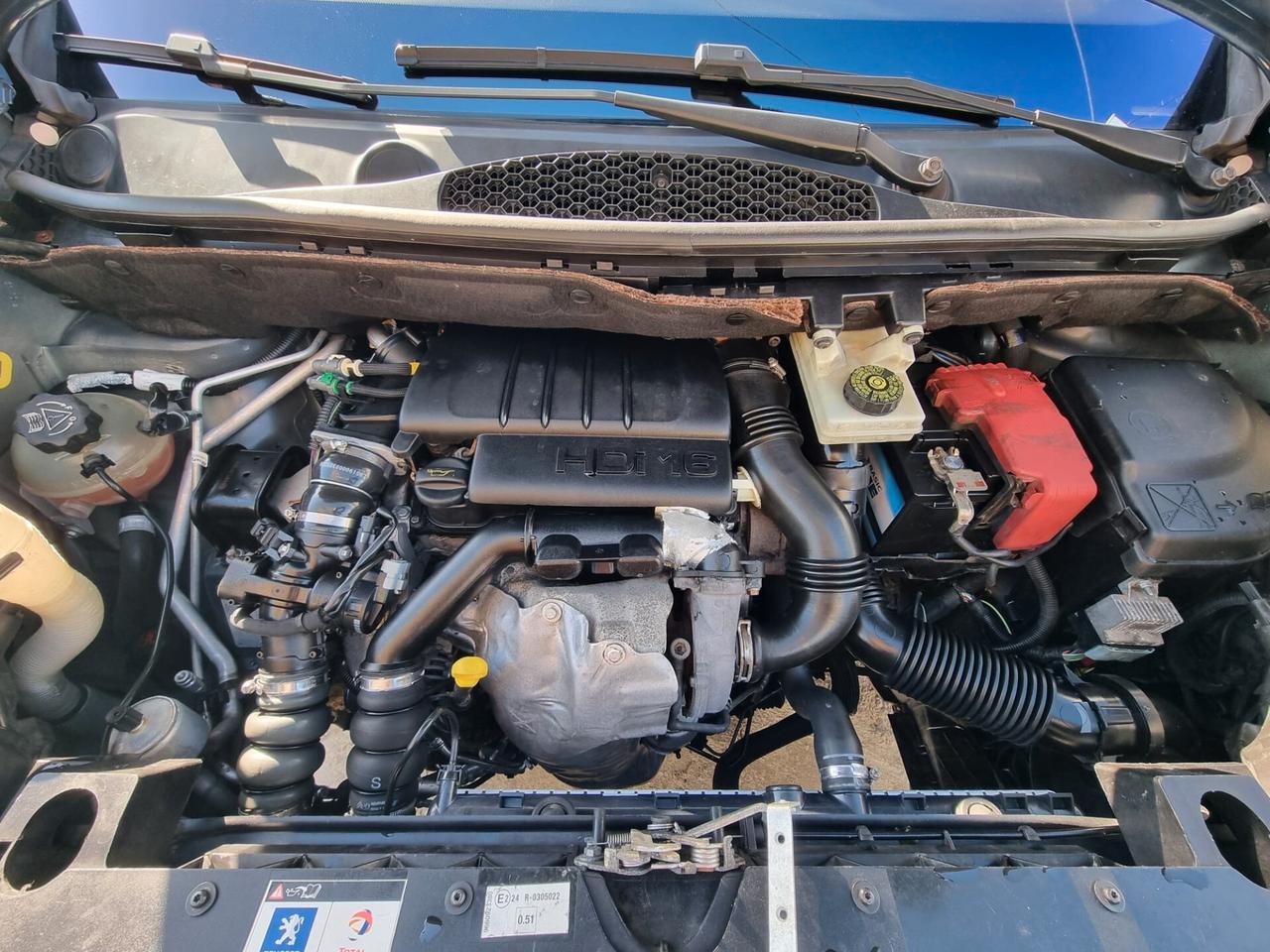 Peugeot Partner Tepee Mix 1.6 HDi 90CV Comfort AUTOCARRO N1