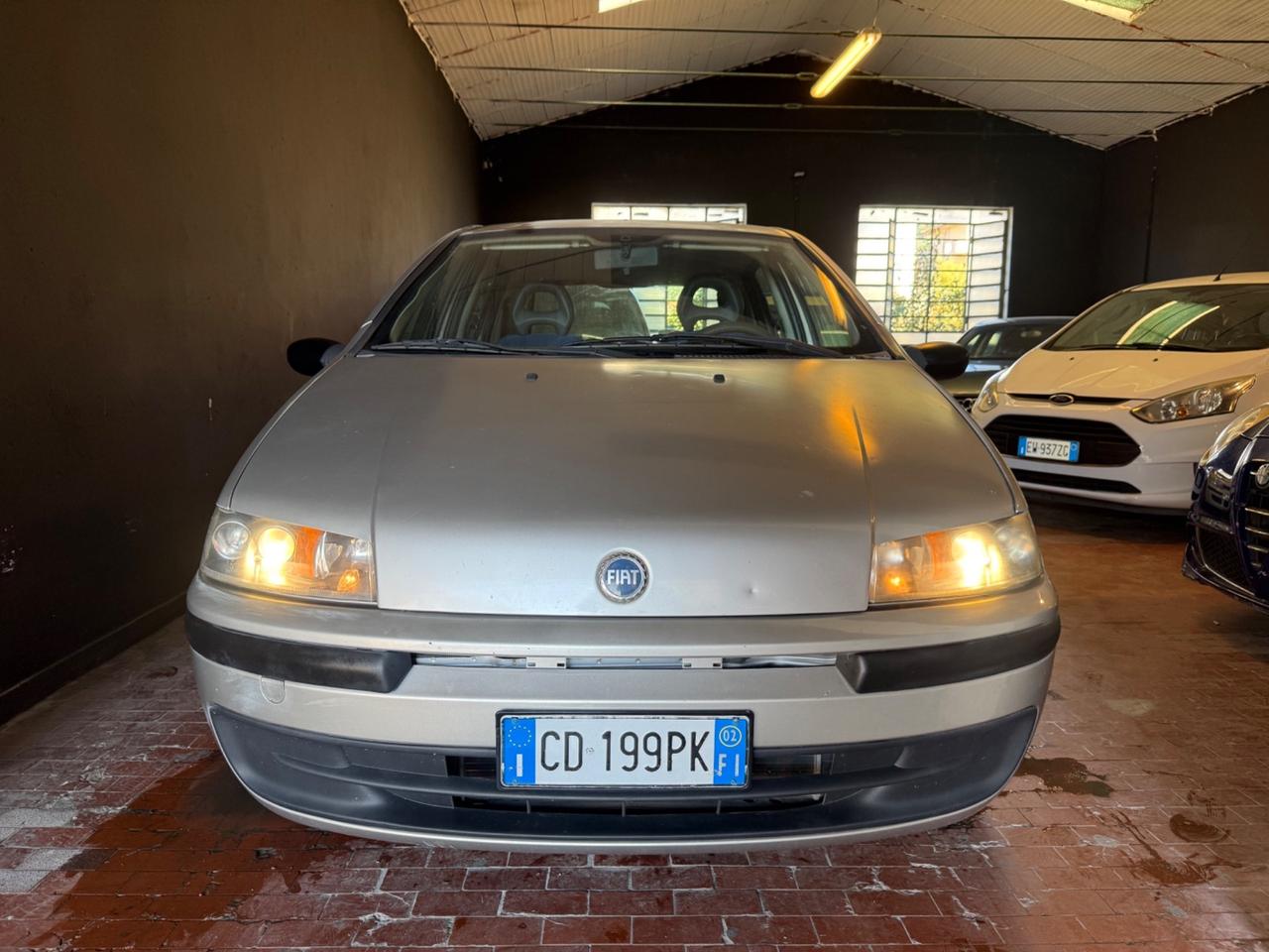 Fiat Punto 1.2i cat 5 porte Feel 60CV Ok Neopatentati