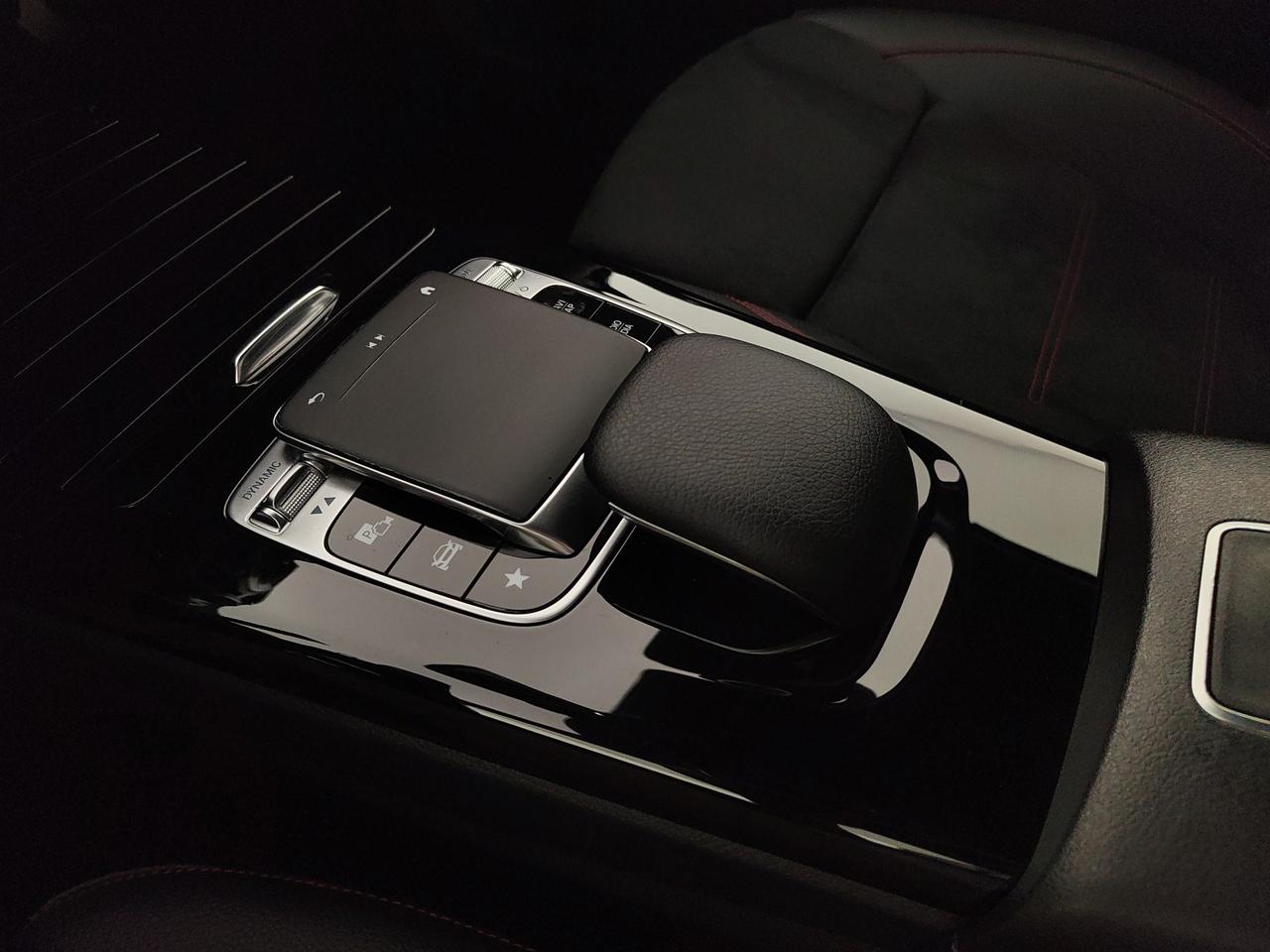 Mercedes-Benz A 180 Premium auto