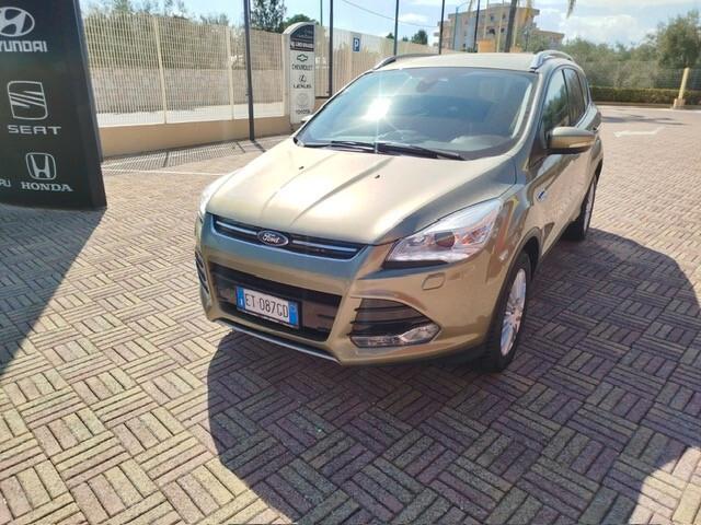 Ford Kuga 2.0 TDCI 140 CV 4WD Titanium