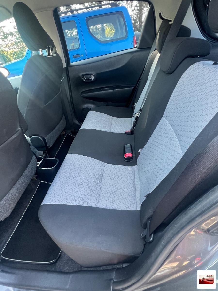 TOYOTA - Yaris - 1.0 5 porte Lounge