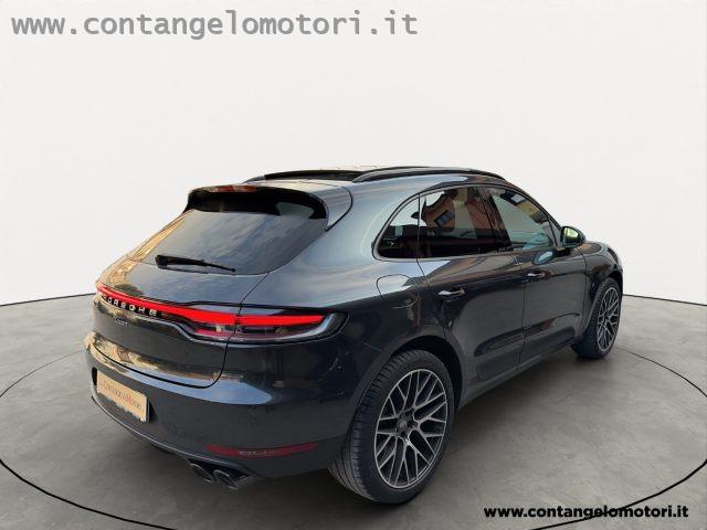 PORSCHE Macan 2.0