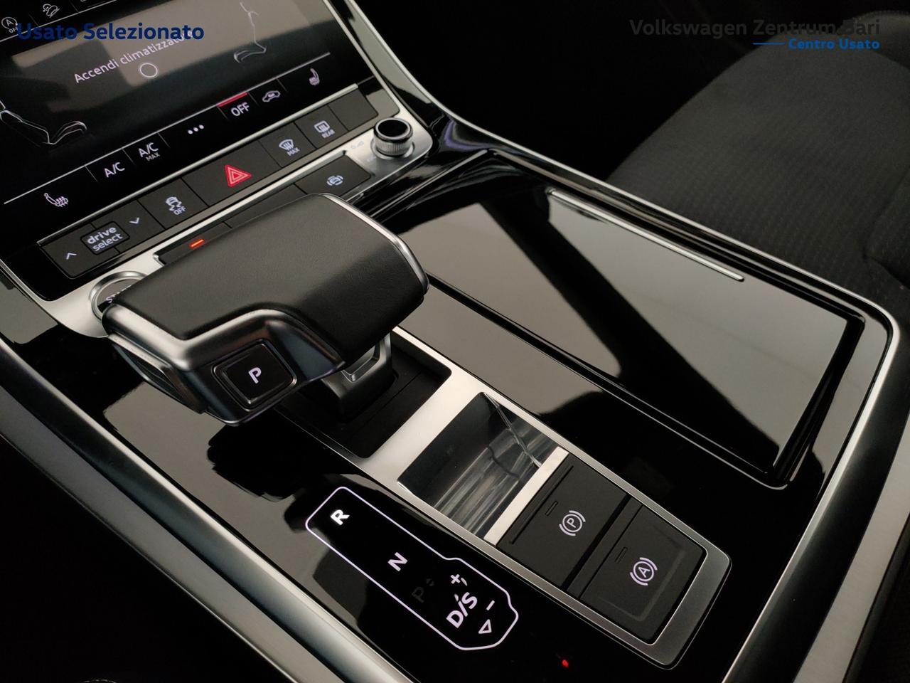 Audi Q8 50 3.0 tdi mhev quattro tiptronic