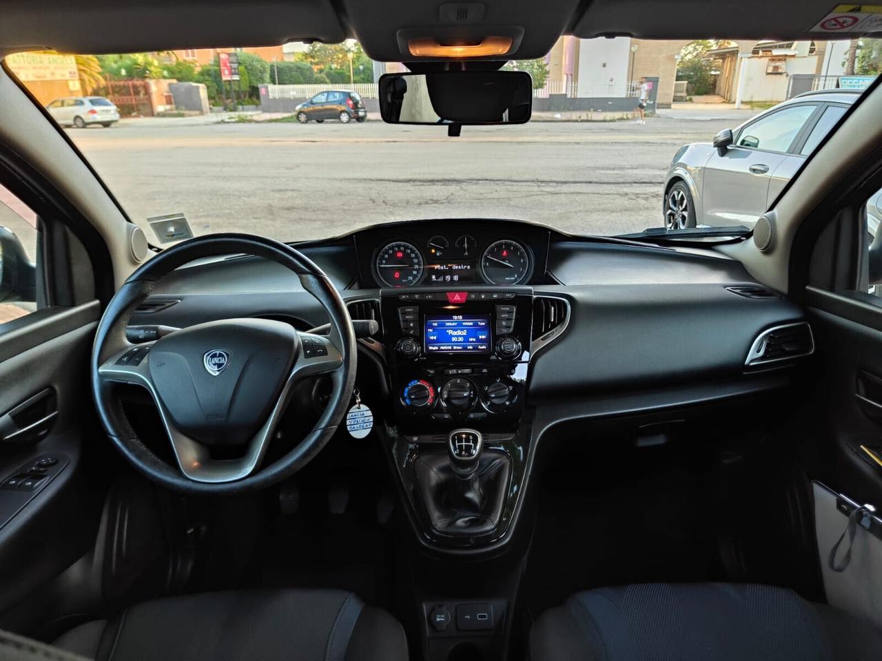 Lancia Ypsilon 1.2 BENZ/ GPL Gold NEOPATENTATI