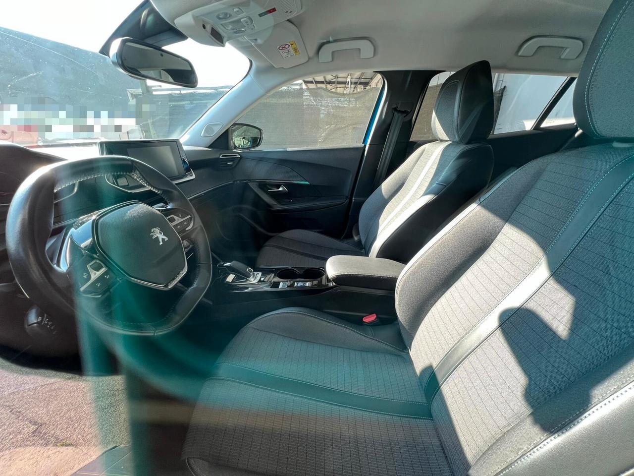 Peugeot 2008 Automatico 1.5 diesel BlueHDi 130cv S&S EAT8 Allure Pack