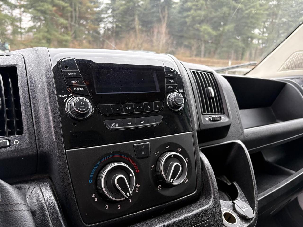 Peugeot Boxer III (II 2011) 335 2.2 bluehdi 140cv S&S L3H2