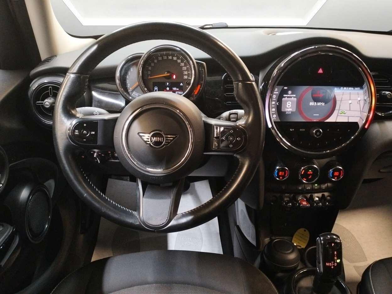 MINI Cooper IV F55 5p 1.5 Camden auto