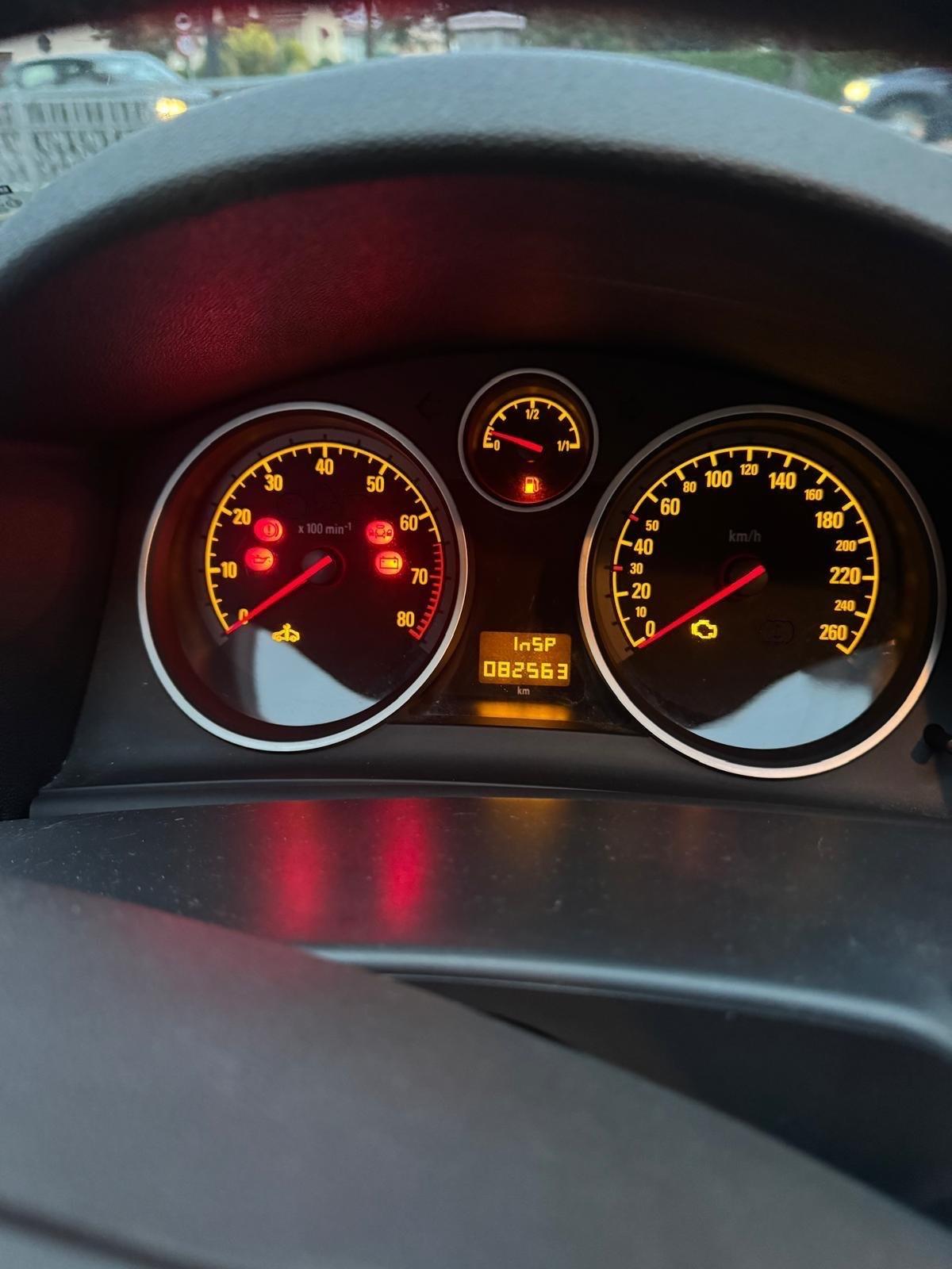 Opel Astra 1.6 16V VVT 5 porte Enjoy