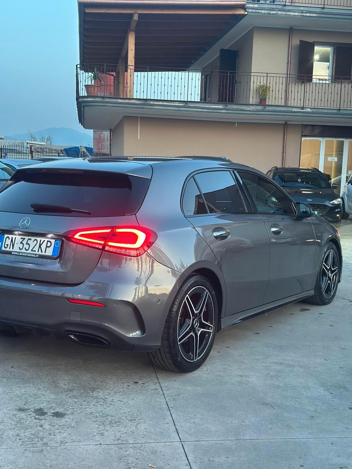 Mercedes-benz A 180 Automatic AMG Line Premium