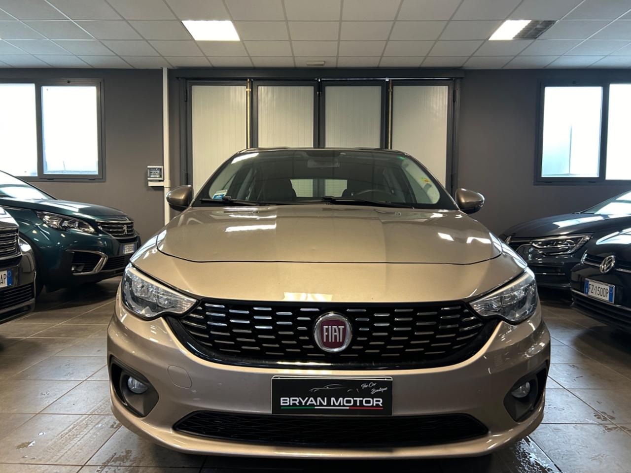 Fiat Tipo 1.6 Mjt S&S 5 porte Easy