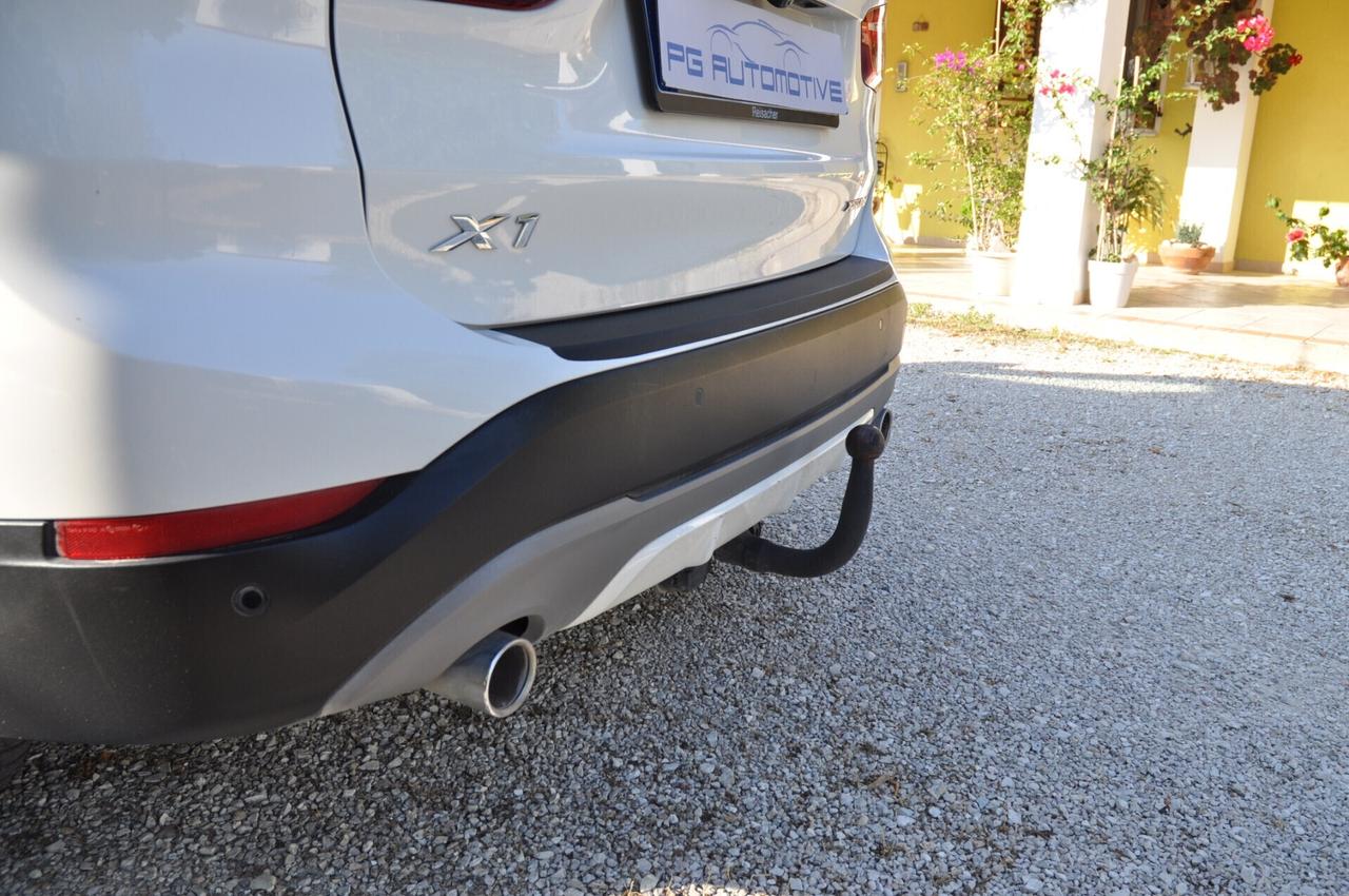 Bmw X1 180d xDrive Advantage (Gancio traino-tetto apribile)