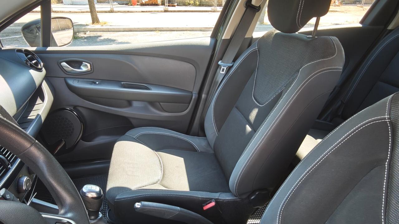 Renault Clio Sporter 1.5 dCi 90 CV Moschino Zen