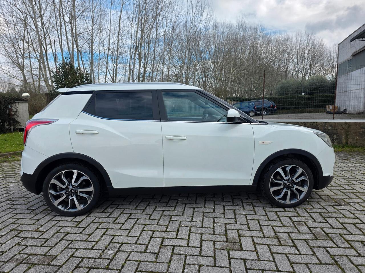 Ssangyong Tivoli 1.6 2WD Bi-fuel GPL Be Visual Hot Aebs