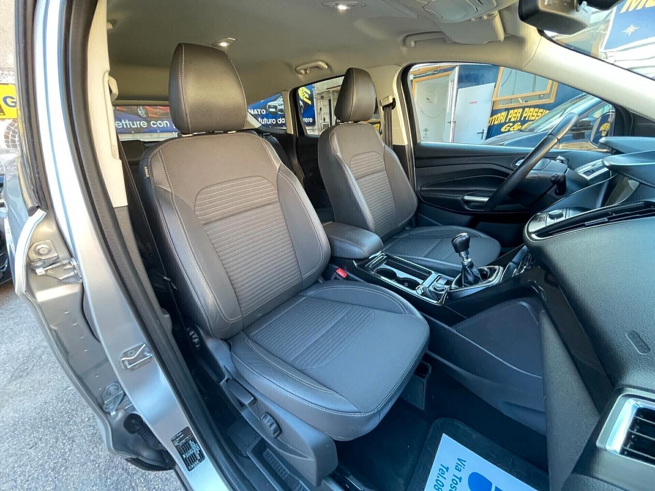 Ford Kuga 1.5 TDCI 120 CV S&S 2WD Titanium