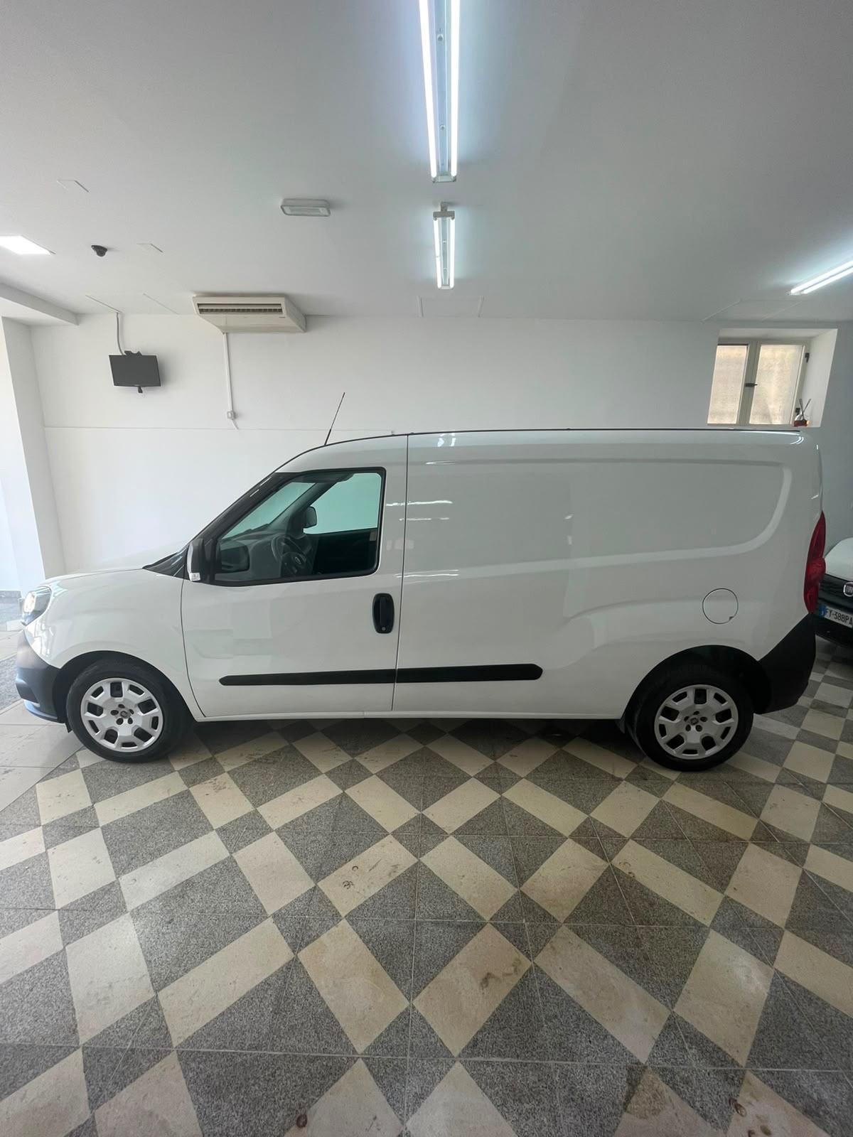 Fiat Doblo Doblò 1.6 MJT 105CV S&S PL-TN Cargo Maxi Lounge