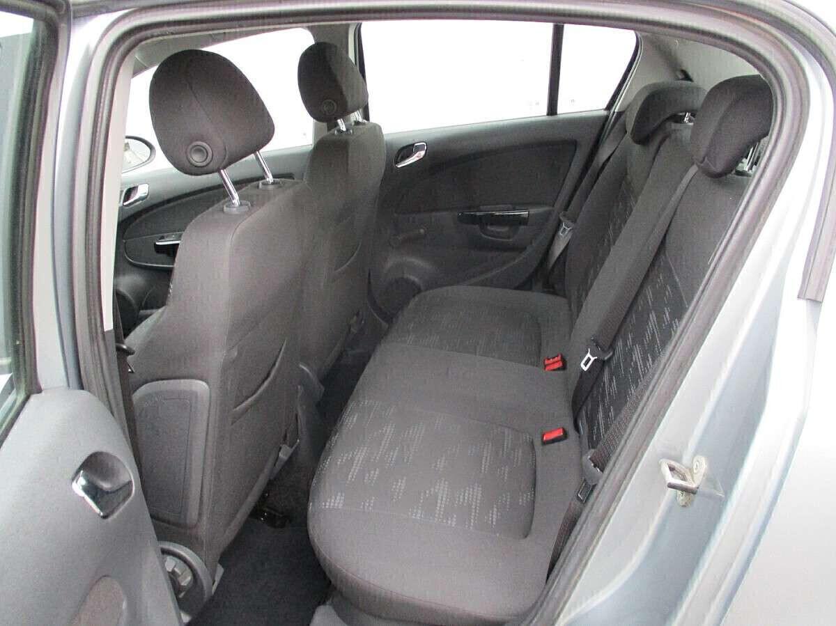 Opel Corsa - APERTI AD AGOSTO
