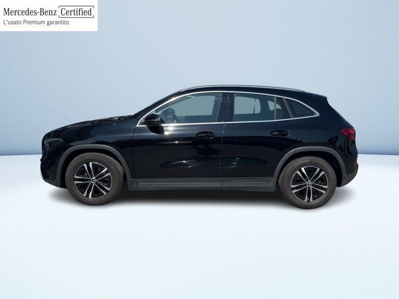 Mercedes-Benz GLA 180 D ADVANCED AUTO