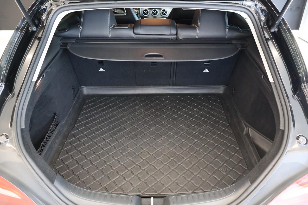 Mercedes-benz CLA 200d Auto Premium amg shooting b