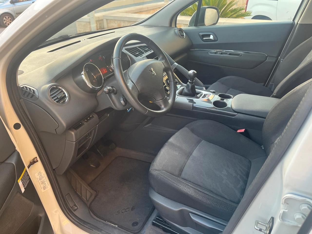 Peugeot 3008 1.6 HDi 112CV Tecno