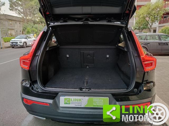 VOLVO XC40 D4 AWD Geartronic R-design