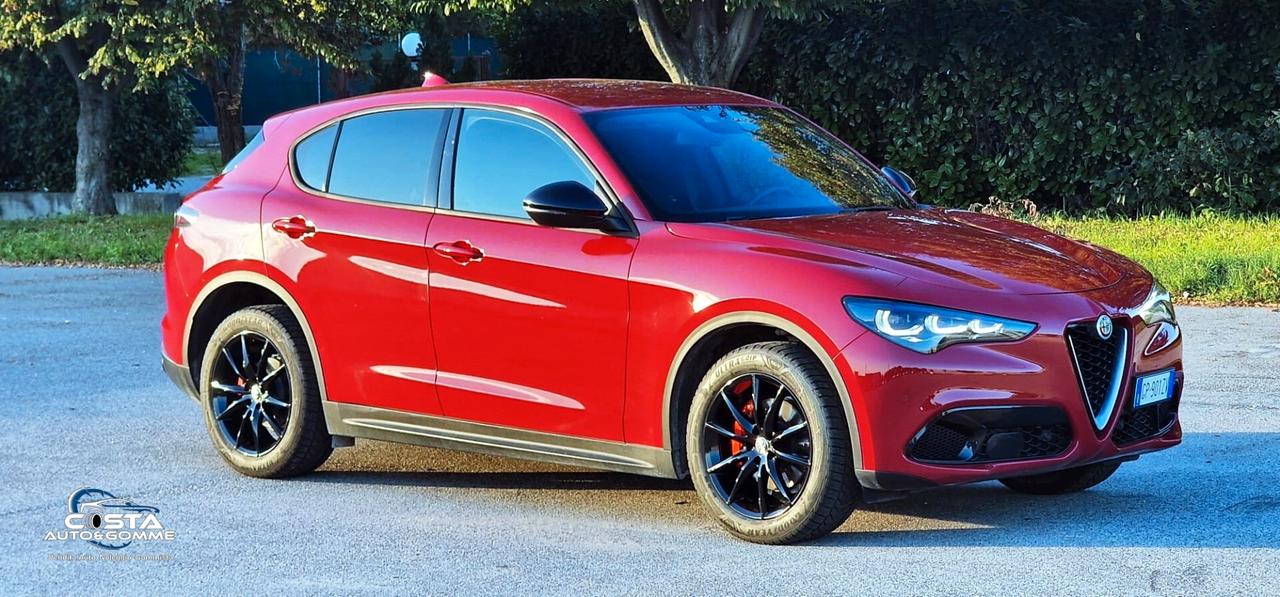 Alfa Romeo Stelvio 2.2 Turbodiesel 160 CV AT8 RWD Super