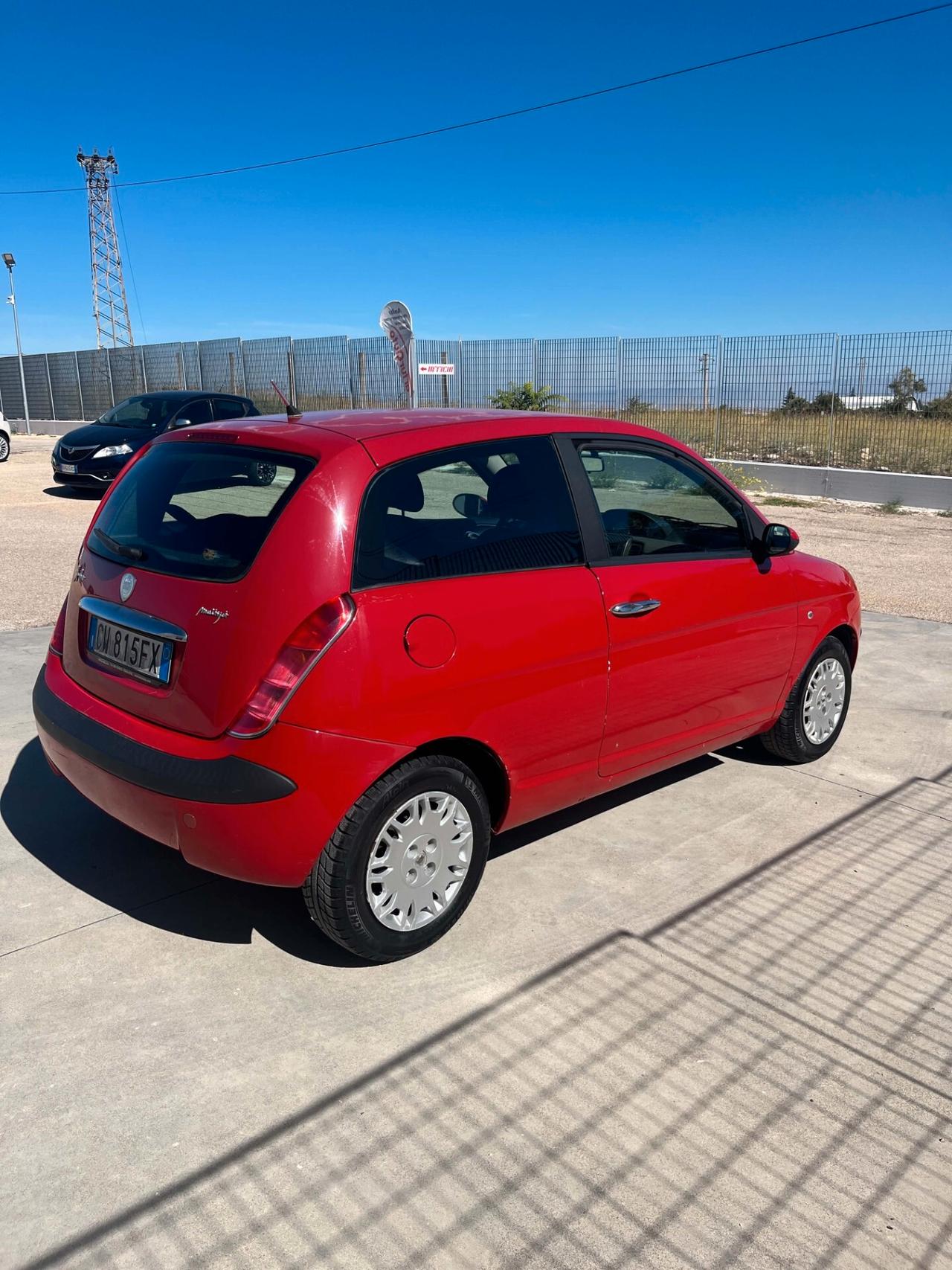 Lancia Ypsilon 1.3 Multijet 16V Argento